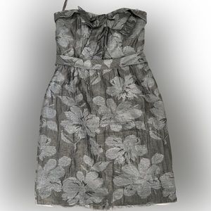 Vera Wang White Strapless Shimmery Dress Size 6